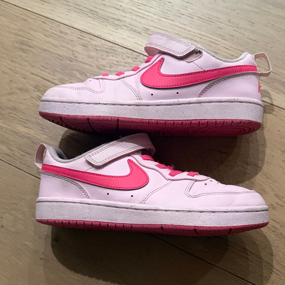 Nike Light Pink Kids Sneakers with Bright Pink Accents